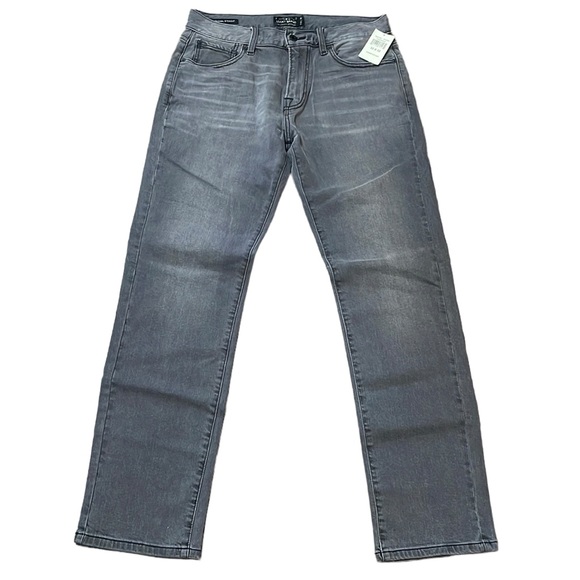 Lucky Brand Men’s 221 Original Straight-Leg Jeans - Picture 8 of 8